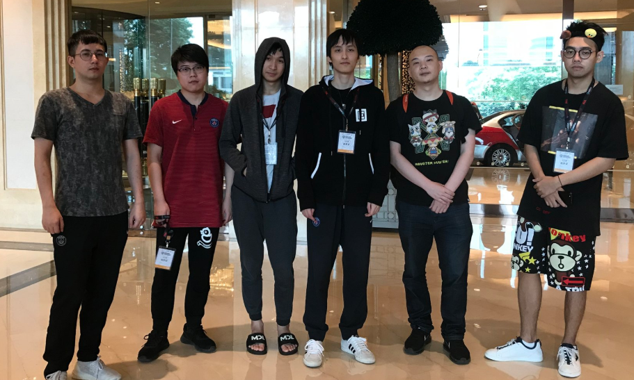 何去何从？外媒曝LEC仍无队伍与Rekkles签约