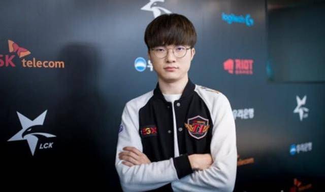 伤害还是划伤？ KT Rolster 狼母阿希卡三C无输出 DN Freecs 以大比分赢得第一场比赛