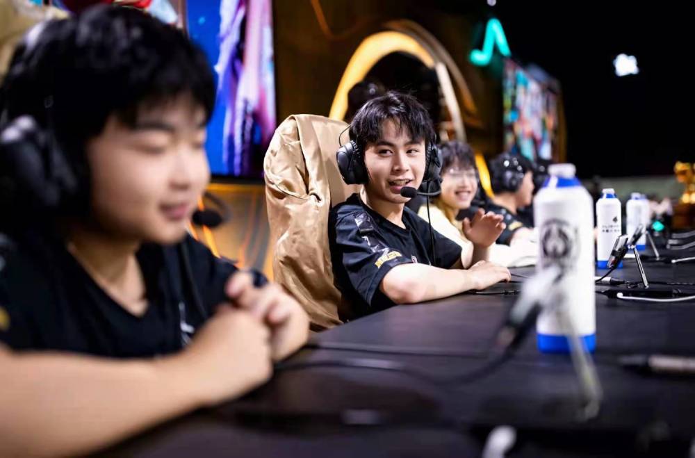 CS2 在2025年第一季度成为Twitch上观看人数最多的游戏