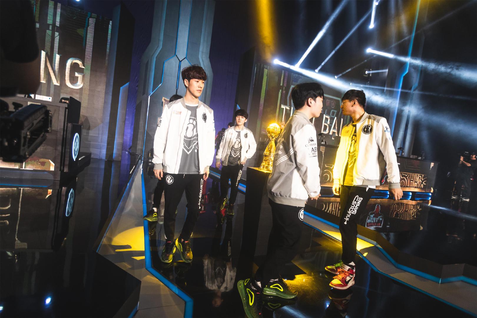 【视频】LPL昨日精彩TOP5：BIN豪取四杀